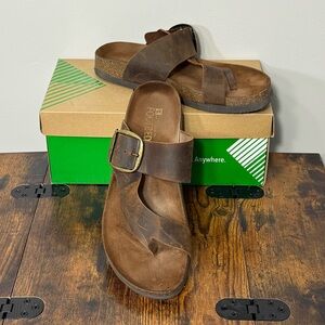 White Mountain Harley Brown Leather Sandals with Buckle Detail